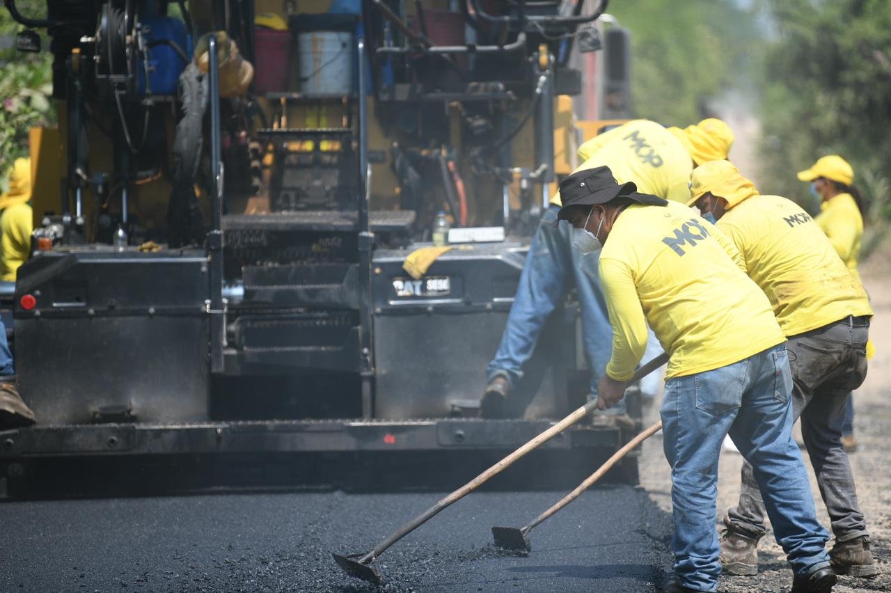 Pavimentación de calle en San Pablo Tacachico potenciará el comercio y economías locales pavimentacion-de-calle-en-san-pablo-tacachico-potenciara-el-comercio-y-economias-locales